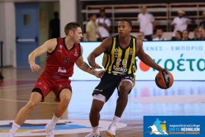 Fenerbahçe - Olimpia Milano (81 - 76)