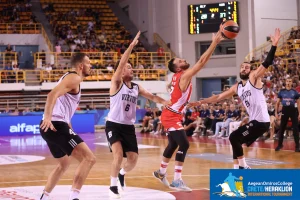 Olympiacos Piraeus - Virtus Bologna (78 - 66)