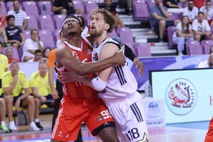Fenerbahçe – Crvena Zvezda Belgrade (67 – 77)