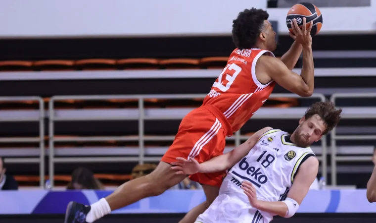 Fenerbahçe – Crvena Zvezda Belgrade (67 – 77)