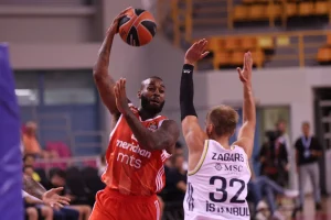 Fenerbahçe – Crvena Zvezda Belgrade (67 – 77)