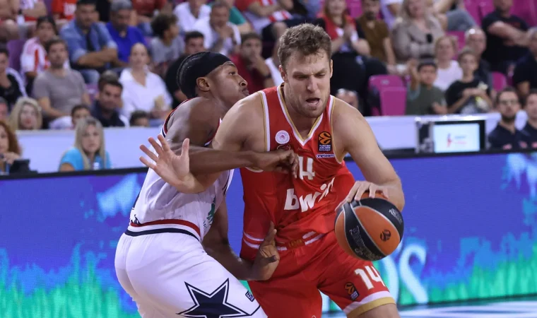 Olympiacos – Armani Milano (76 – 71)