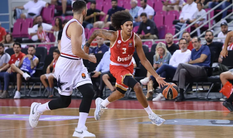Olympiacos – Armani Milano (76 – 71)